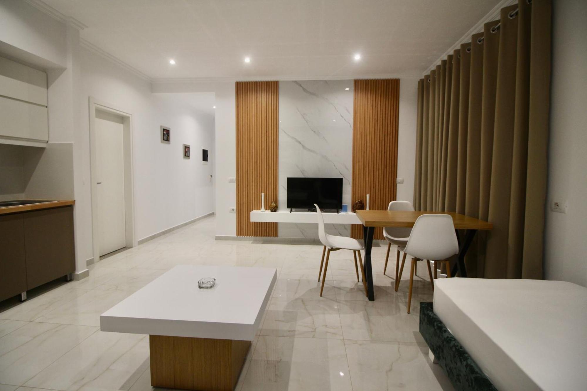 Sela Apartments Sarandë Exterior foto